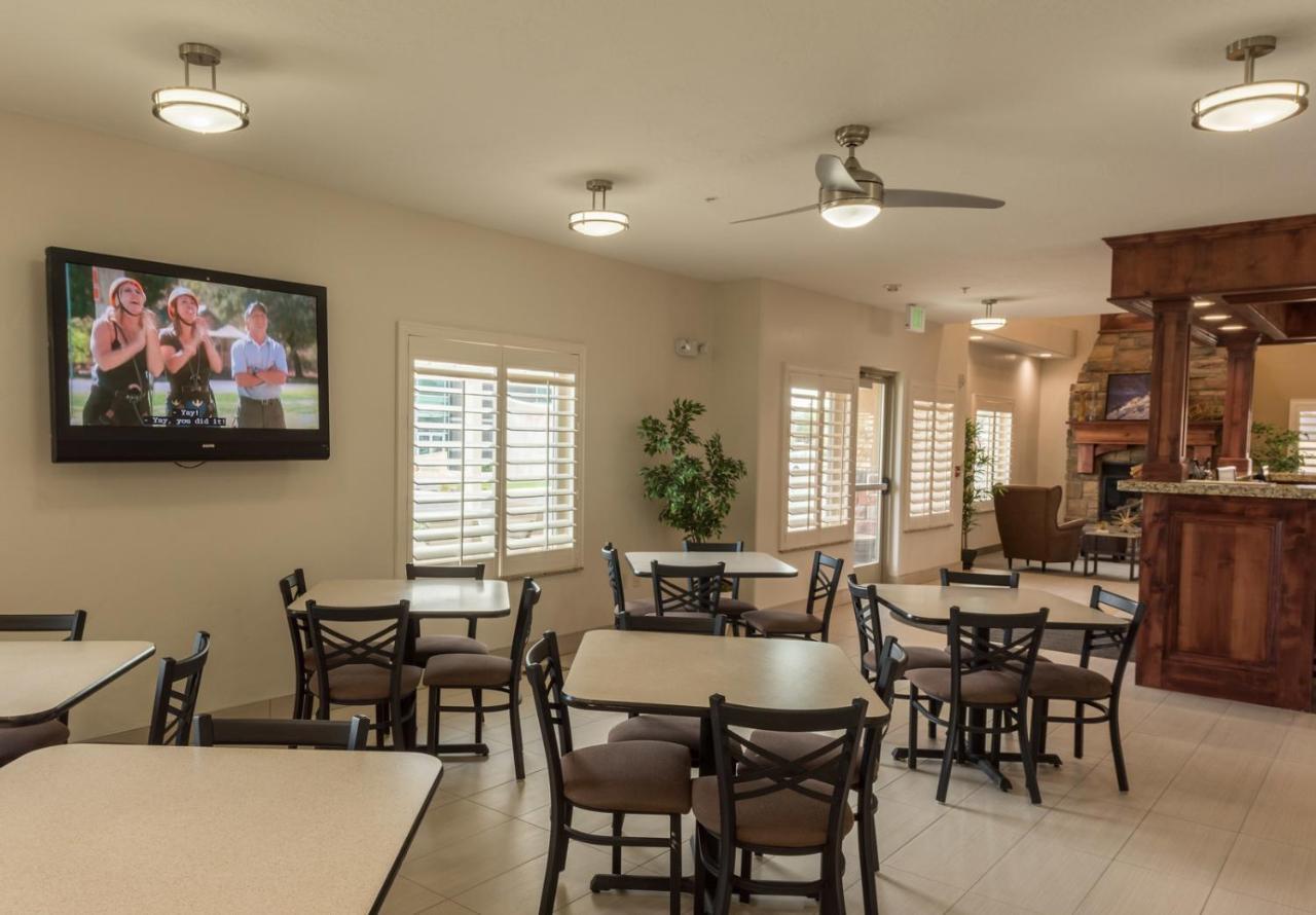 Landmark Inn And Suites Vernal Esterno foto